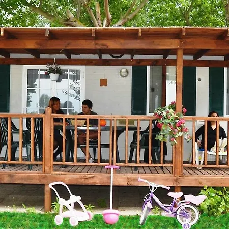 Üdülőközpont Mobilhome Superior Tuoro sul Trasimeno